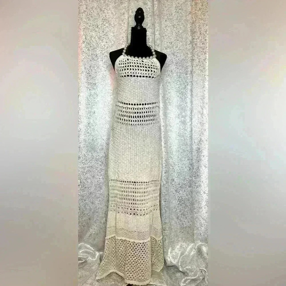 Dresses & Skirts - NWOT One of its kind crochet dress